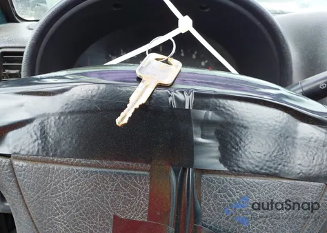 1998 Chevrolet Tracker Base Cmi из США, поврежденный, VIN 2CNBE1865W6925992